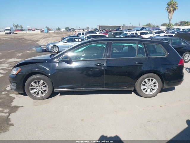 2016 Volkswagen Golf Sportwagen Tsi S 4-door მანქანა იყიდება აუქციონზე, vin: 3VWC17AU9GM517936, აუქციონის ნომერი: 46100597