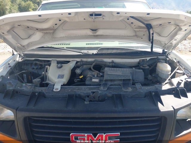 GMC Savana 2500 Work Van 2015 1GTW7GCG7F1238809 Image 10