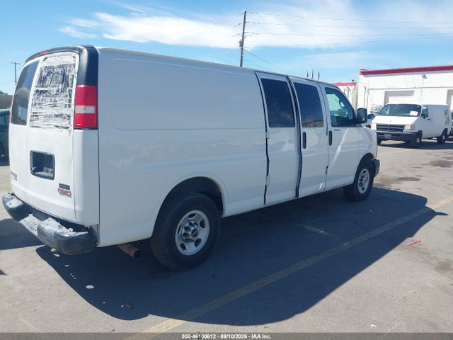 GMC Savana 2500 Work Van 2015 1GTW7GCG7F1238809 Image 4