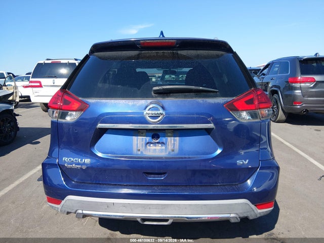46100632 :رقم المزاد ، KNMAT2MT5HP565648 vin ، 2017 Nissan Rogue Sv مزاد بيع