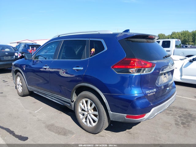 46100632 :رقم المزاد ، KNMAT2MT5HP565648 vin ، 2017 Nissan Rogue Sv مزاد بيع