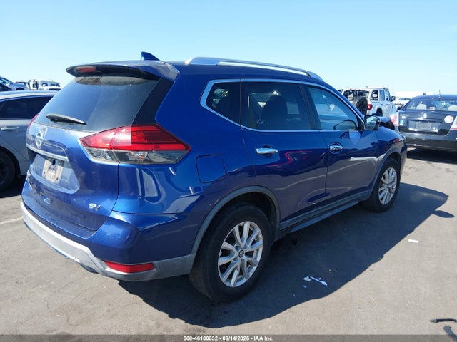 46100632 :رقم المزاد ، KNMAT2MT5HP565648 vin ، 2017 Nissan Rogue Sv مزاد بيع