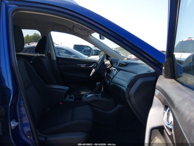 46100632 :رقم المزاد ، KNMAT2MT5HP565648 vin ، 2017 Nissan Rogue Sv مزاد بيع