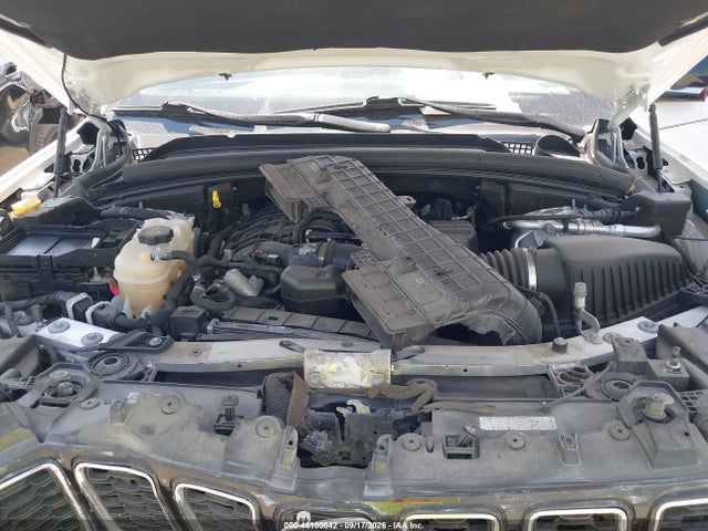 46100642 :رقم المزاد ، 1C4RJKBGXM8157116 vin ، 2021 Jeep Grand Cherokee L Limited 4x4 مزاد بيع