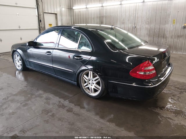 46100671 :رقم المزاد ، WDBUF70J25A644746 vin ، 2005 Mercedes-benz E 500 مزاد بيع