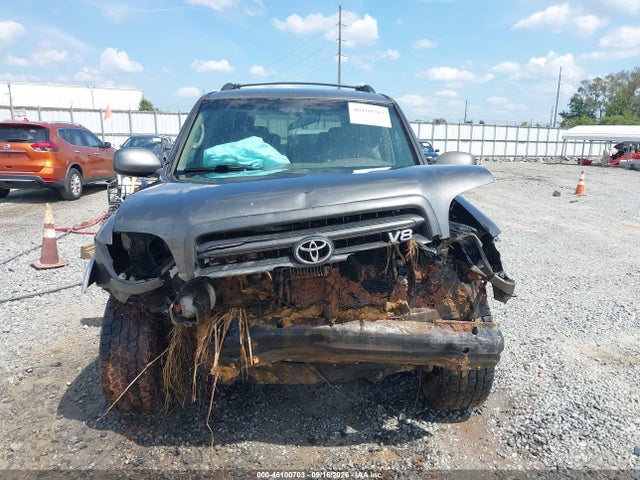 46100703 :رقم المزاد ، 5TDZT34A34S212557 vin ، 2004 Toyota Sequoia Sr5 V8 مزاد بيع