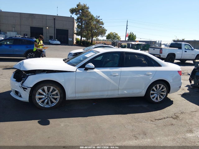 Продажа на аукционе авто 2017 Audi A4 2.0t Premium, vin: WAUGNAF47HN004350, номер лота: 46100716