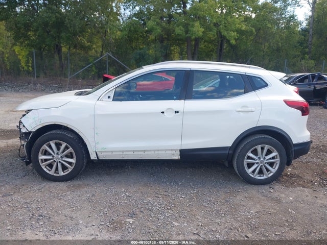 46100738 :رقم المزاد ، JN1BJ1CR1HW113277 vin ، 2017 Nissan Rogue Sport Sv مزاد بيع
