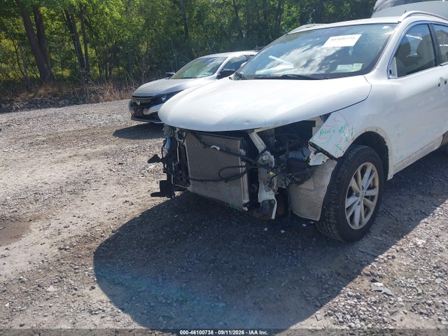 46100738 :رقم المزاد ، JN1BJ1CR1HW113277 vin ، 2017 Nissan Rogue Sport Sv مزاد بيع