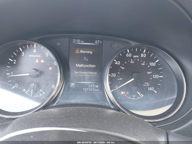 46100738 :رقم المزاد ، JN1BJ1CR1HW113277 vin ، 2017 Nissan Rogue Sport Sv مزاد بيع
