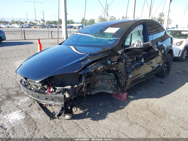Продажа на аукционе авто 2018 Tesla Model X 100d/75d/p100d, vin: 5YJXCBE4XJF103944, номер лота: 46100787