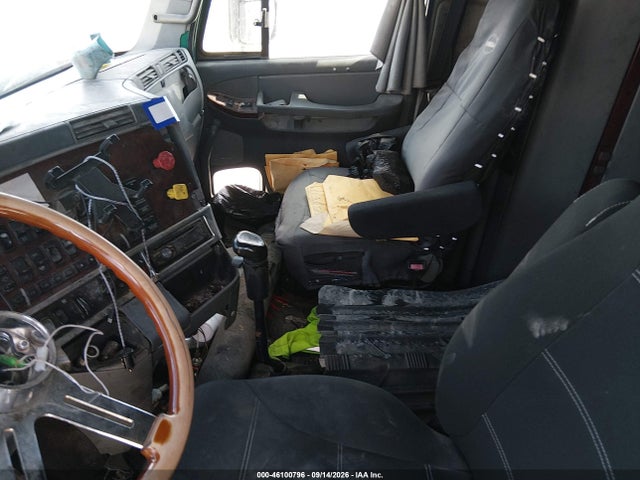 Продажа на аукционе авто 2002 Freightliner Conventional St120, vin: 1FUJBBCG72PK19611, номер лота: 46100796