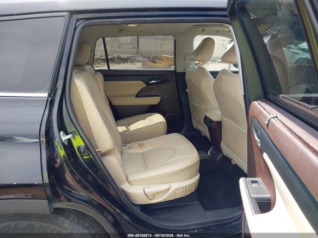 46100874 :رقم المزاد ، 5TDGZRBH4NS203568 vin ، 2022 Toyota Highlander Xle مزاد بيع