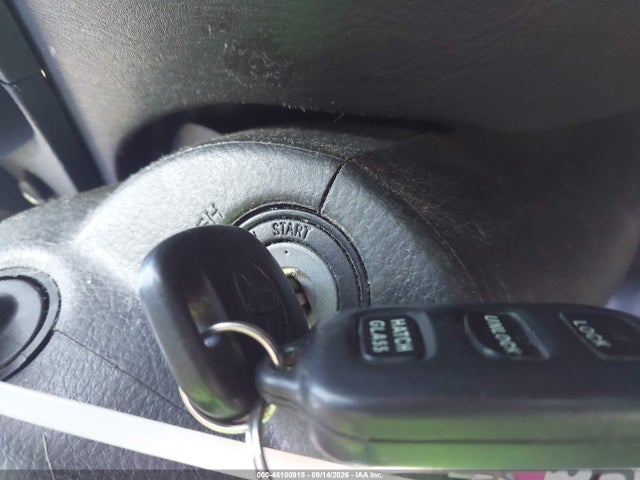 2007 Toyota Matrix Xr მანქანა იყიდება აუქციონზე, vin: 2T1KR30E77C660158, აუქციონის ნომერი: 46100915