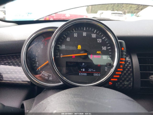 Продаж на аукціоні авто 2015 Mini Hardtop Cooper S, vin: WMWXU3C50F2B66236, номер лоту: 46100931