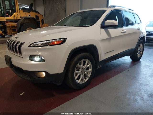 46100948 :رقم المزاد ، 1C4PJMCB8JD559256 vin ، 2018 Jeep Cherokee Latitude 4x4 مزاد بيع