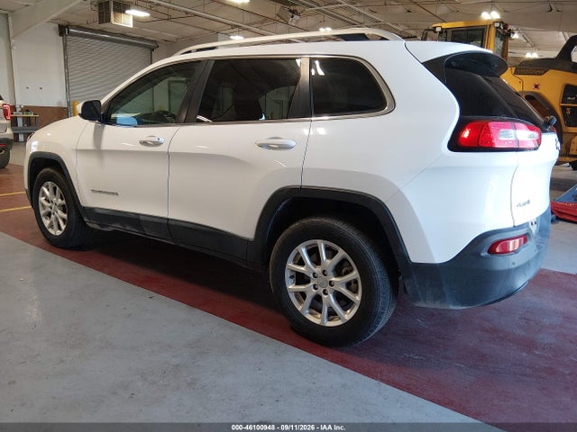 46100948 :رقم المزاد ، 1C4PJMCB8JD559256 vin ، 2018 Jeep Cherokee Latitude 4x4 مزاد بيع
