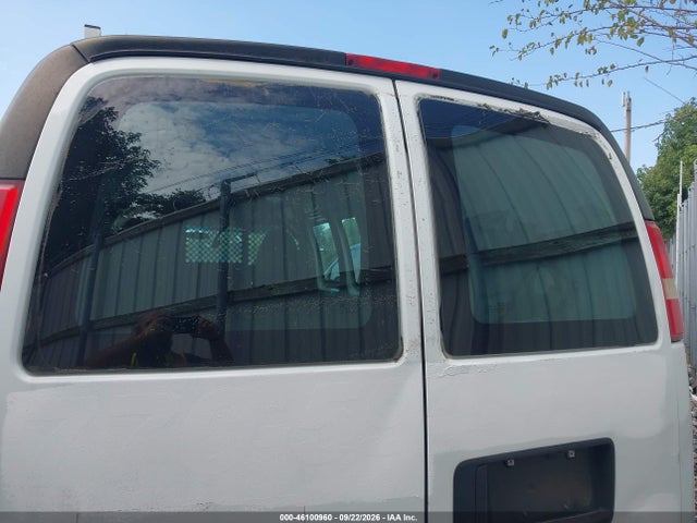 2015 Chevrolet Express 2500 Work Van მანქანა იყიდება აუქციონზე, vin: 1GCWGGCF6F1258069, აუქციონის ნომერი: 46100960