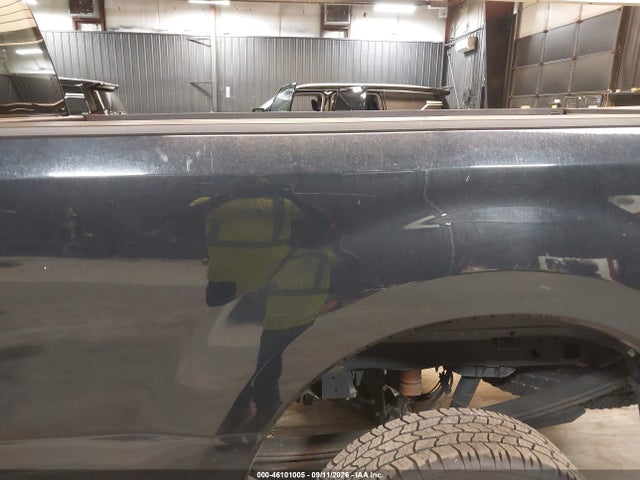 46101005 :رقم المزاد ، 1FTBF2B6XJEC48703 vin ، 2018 Ford F-250 Xl مزاد بيع