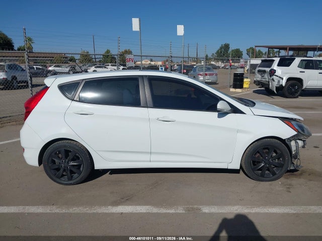46101011 :رقم المزاد ، KMHCU5AE0DU085845 vin ، 2013 Hyundai Accent Se مزاد بيع