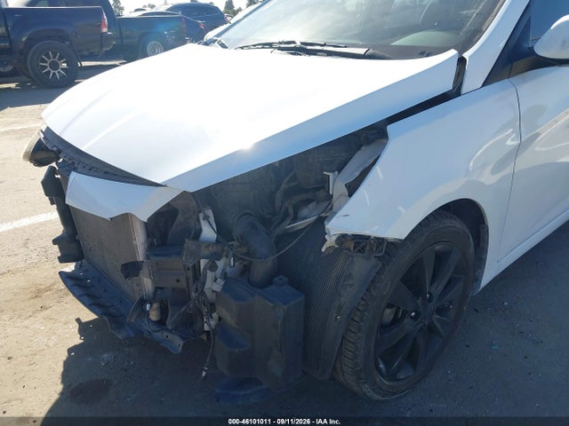 46101011 :رقم المزاد ، KMHCU5AE0DU085845 vin ، 2013 Hyundai Accent Se مزاد بيع