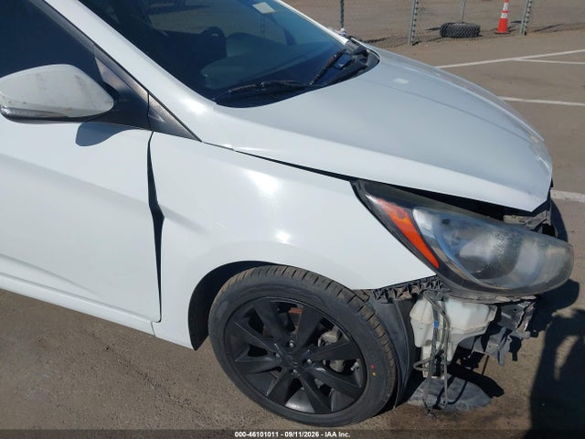 46101011 :رقم المزاد ، KMHCU5AE0DU085845 vin ، 2013 Hyundai Accent Se مزاد بيع