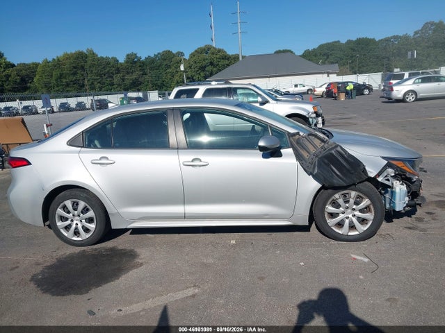 Продажа на аукционе авто 2022 Toyota Corolla Le, vin: 5YFEPMAE9NP381685, номер лота: 46101081