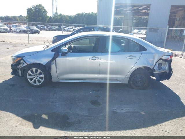 Продажа на аукционе авто 2022 Toyota Corolla Le, vin: 5YFEPMAE9NP381685, номер лота: 46101081