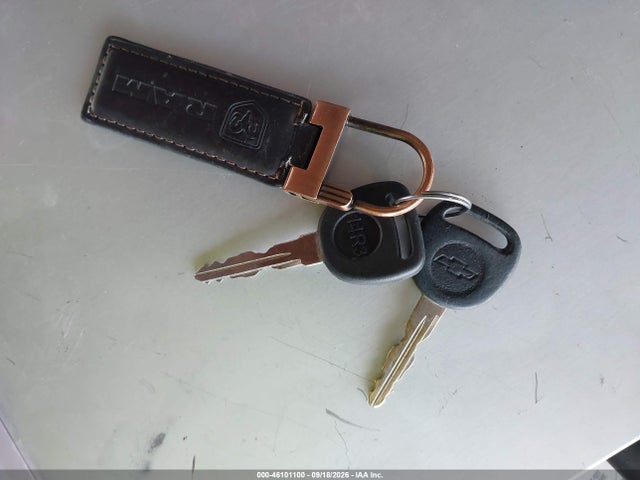46101100 :رقم المزاد ، 1GCEC14W91Z180870 vin ، 2001 Chevrolet Silverado 1500 مزاد بيع