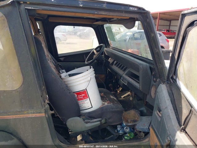 Продажа на аукционе авто 1994 Jeep Wrangler / Yj Sahara, vin: 1J4FY49S1RP429810, номер лота: 46101147