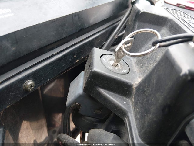46101189 :رقم المزاد ، JKAZG9B121B512145 vin ، 2001 Kawasaki Zg1200 B مزاد بيع