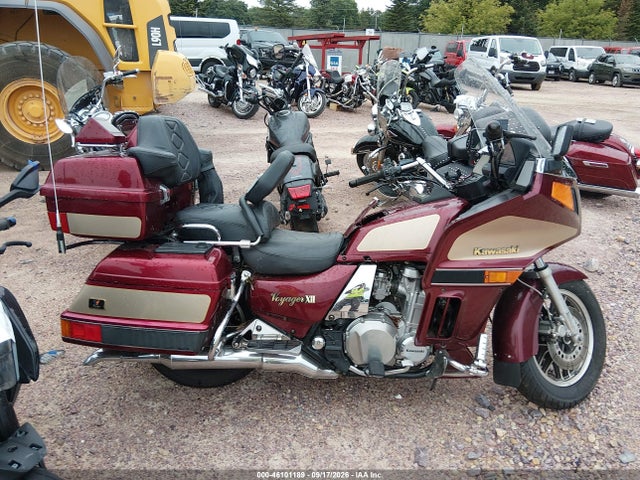 46101189 :رقم المزاد ، JKAZG9B121B512145 vin ، 2001 Kawasaki Zg1200 B مزاد بيع