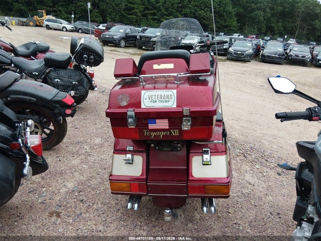 46101189 :رقم المزاد ، JKAZG9B121B512145 vin ، 2001 Kawasaki Zg1200 B مزاد بيع