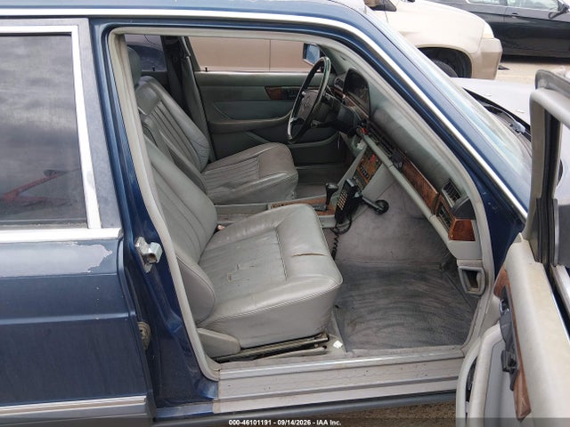Продаж на аукціоні авто 1986 Mercedes-benz 560 Sel, vin: WDBCA39D9GA241611, номер лоту: 46101191