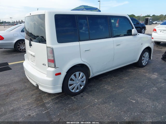 46101238 :رقم المزاد ، JTLKT324250171166 vin ، 2005 Scion Xb مزاد بيع