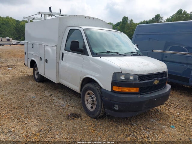 46101248 :رقم المزاد ، 1GB0GRFG7L1273685 vin ، 2020 Chevrolet Express Cutaway Work Van مزاد بيع