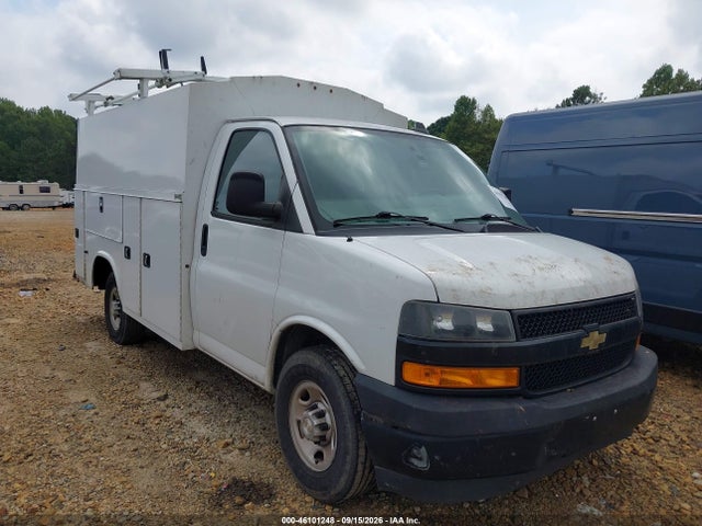 46101248 :رقم المزاد ، 1GB0GRFG7L1273685 vin ، 2020 Chevrolet Express Cutaway Work Van مزاد بيع