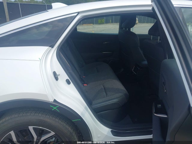 46101269 :رقم المزاد ، JTDAAAAF0R3025602 vin ، 2024 Toyota Crown Xle مزاد بيع