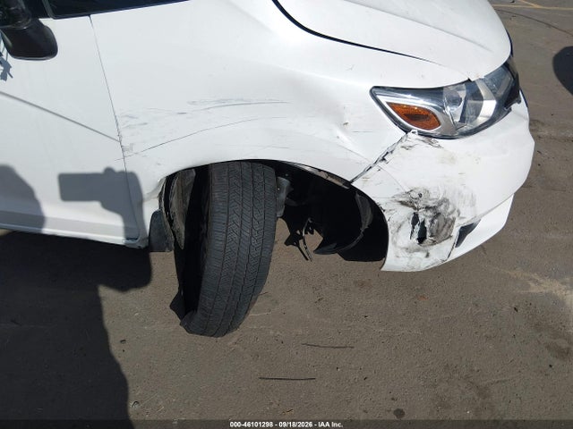 46101298 :رقم المزاد ، 3HGGK5H80FM725184 vin ، 2015 Honda Fit Ex/ex-l مزاد بيع