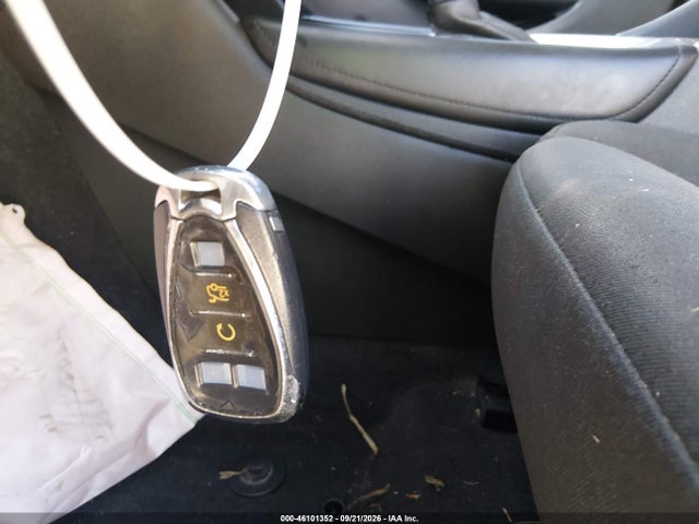 46101352 :رقم المزاد ، 1G1ZD5STXJF244438 vin ، 2018 Chevrolet Malibu Lt مزاد بيع