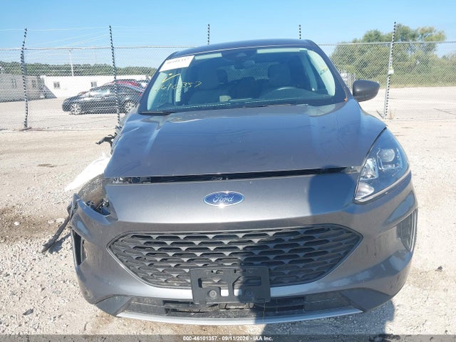 46101357 :رقم المزاد ، 1FMCU9F67NUB55593 vin ، 2022 Ford Escape S مزاد بيع