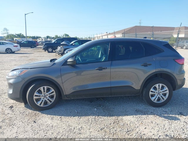 46101357 :رقم المزاد ، 1FMCU9F67NUB55593 vin ، 2022 Ford Escape S مزاد بيع