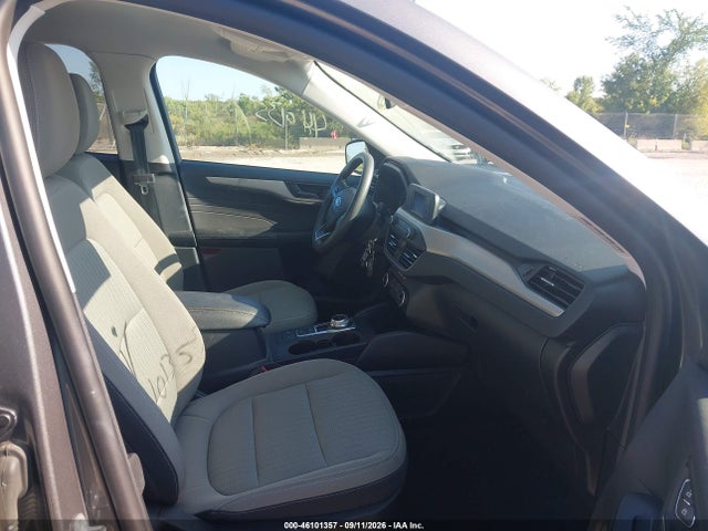 46101357 :رقم المزاد ، 1FMCU9F67NUB55593 vin ، 2022 Ford Escape S مزاد بيع