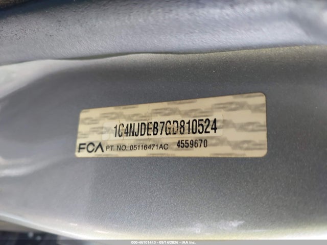 46101440 :رقم المزاد ، 1C4NJDEB7GD810524 vin ، 2016 Jeep Compass High Altitude Edition مزاد بيع