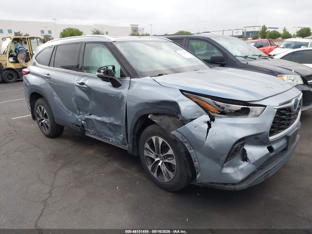 46101458 :رقم المزاد ، 5TDHARAH5MS011586 vin ، 2021 Toyota Highlander Hybrid Xle مزاد بيع