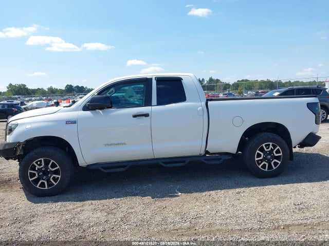 Продажа на аукционе авто 2011 Toyota Tundra Grade 5.7l V8, vin: 5TFRY5F12BX106456, номер лота: 46101521
