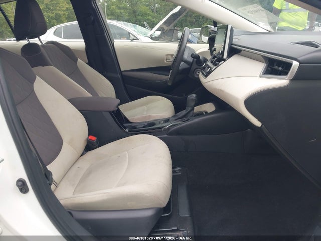 46101526 :رقم المزاد ، JTDEPRAE4LJ014580 vin ، 2020 Toyota Corolla Le مزاد بيع