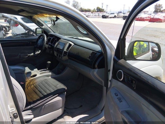 2005 Toyota Tacoma Prerunner V6 მანქანა იყიდება აუქციონზე, vin: 5TETU62NX5Z034418, აუქციონის ნომერი: 46101535