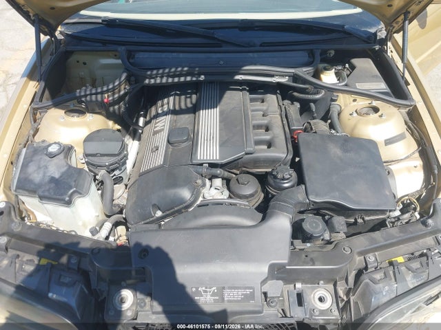 46101575 :رقم المزاد ، WBABS33431JY56808 vin ، 2001 Bmw 325ci مزاد بيع