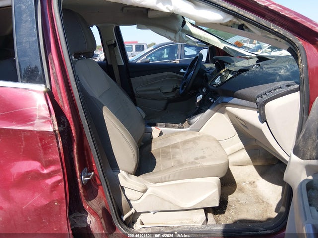 Продажа на аукционе авто 2015 Ford Escape Se, vin: 1FMCU0G7XFUC55868, номер лота: 46101601